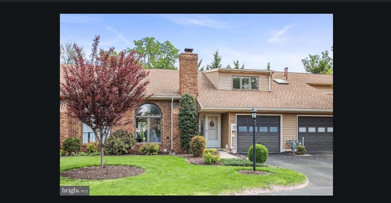 427 Deerfield Dr